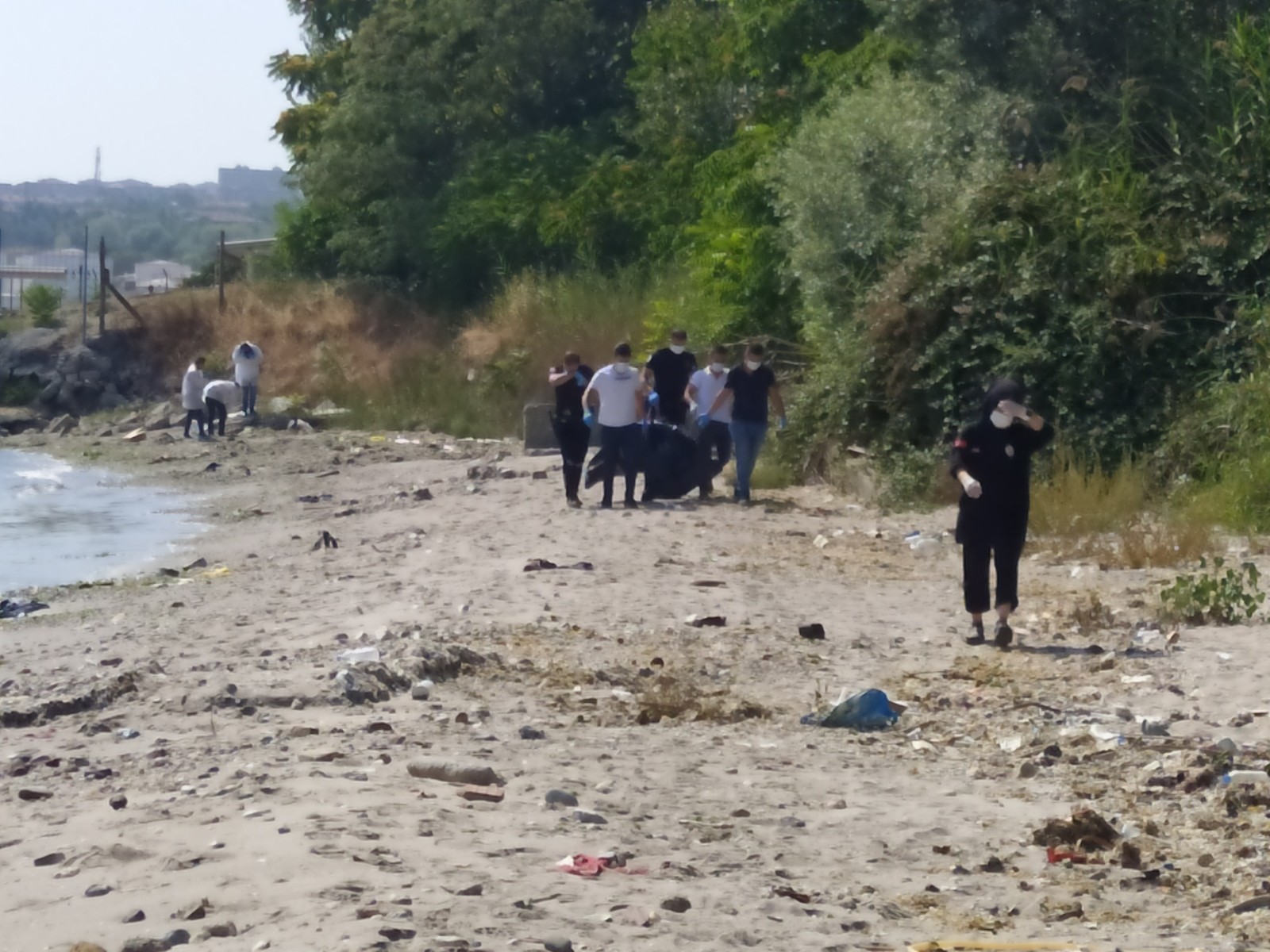 Avcılarda sahile vurmuş erkek cesedi bulundu İstanbul Haberleri