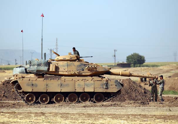 Silopi’de tanklara böyle bakım yaptılar
