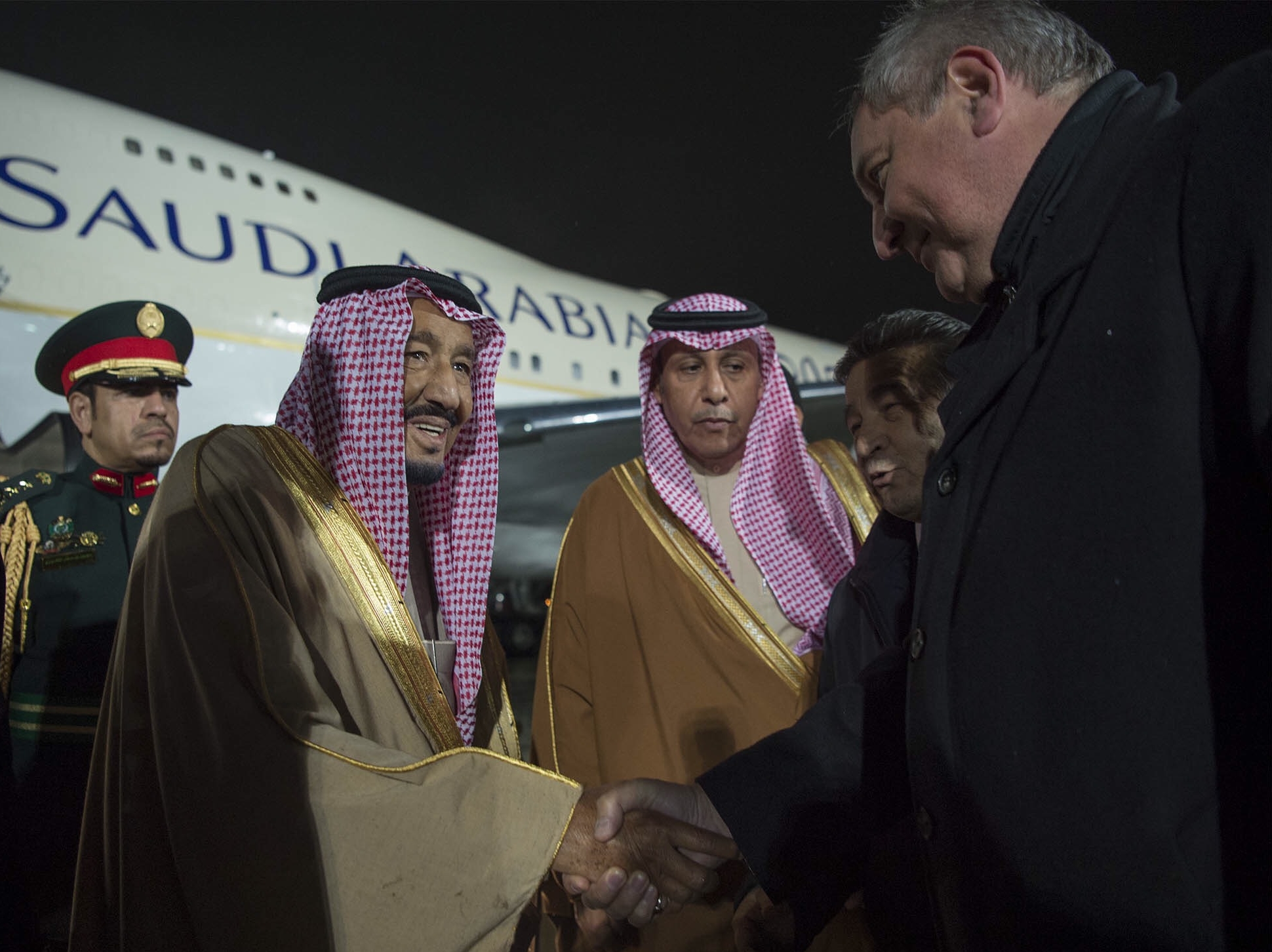 Tarihte bir ilk! Suudi kralı ilk kez...