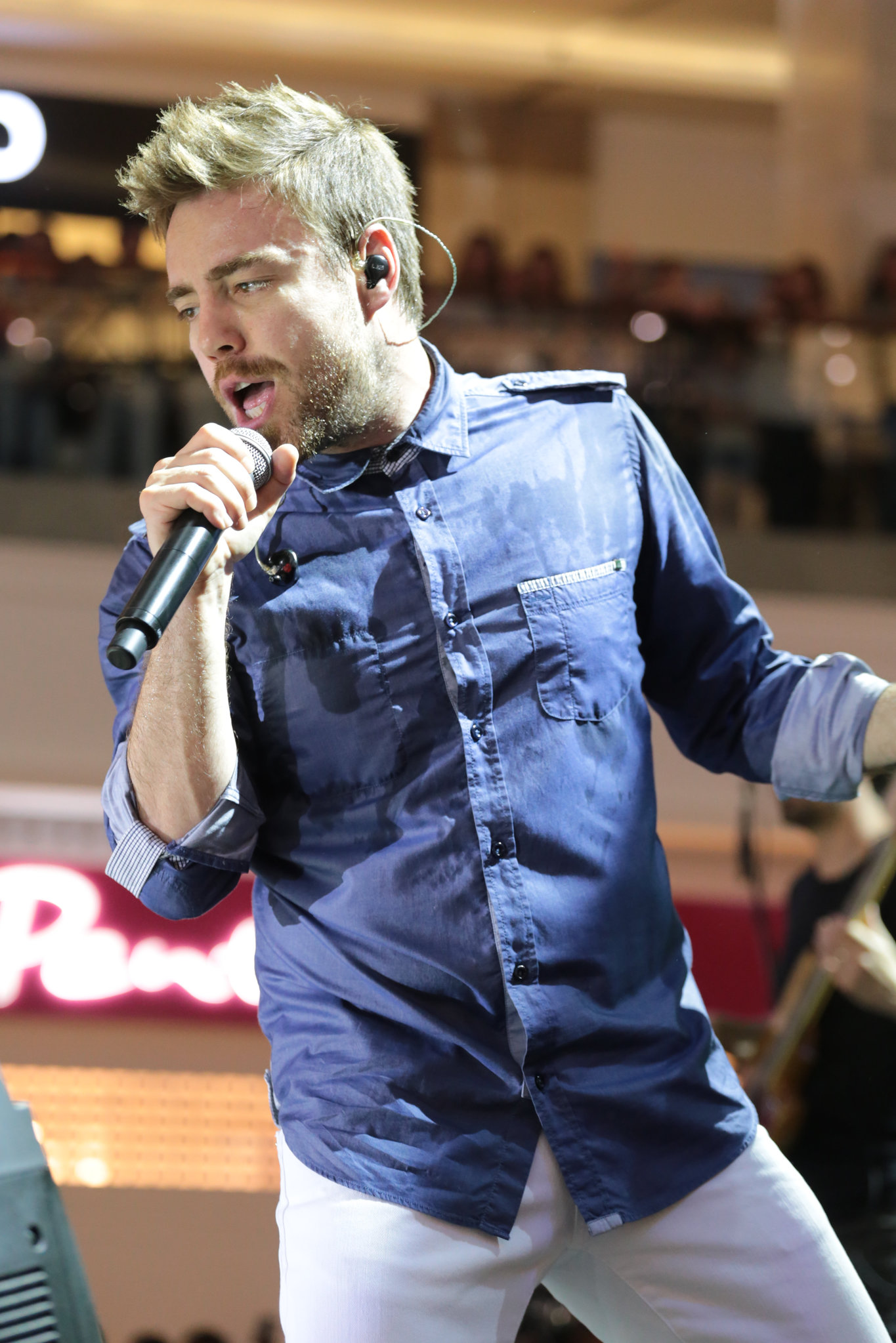 Murat Dalkılıç sosyetik güzel İdil Fırat ile… Sayfa 4 Magazin Haberleri