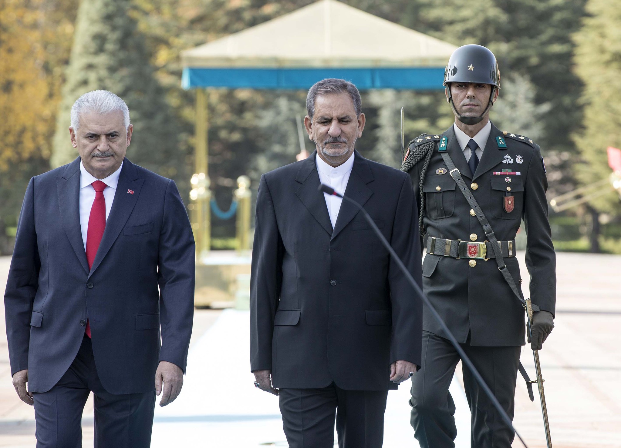 Başbakan Binali Yıldırım ve İshak Cihangiri’den ortak açıklama