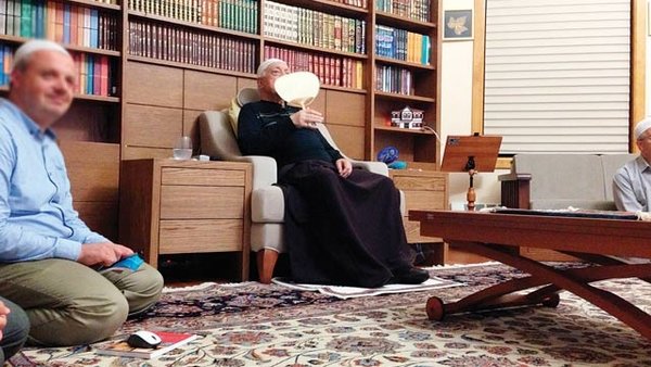 FETÖ’cü hainler birbirine girdi! Masaj fotoğrafı ile ortaya çıkan kavga