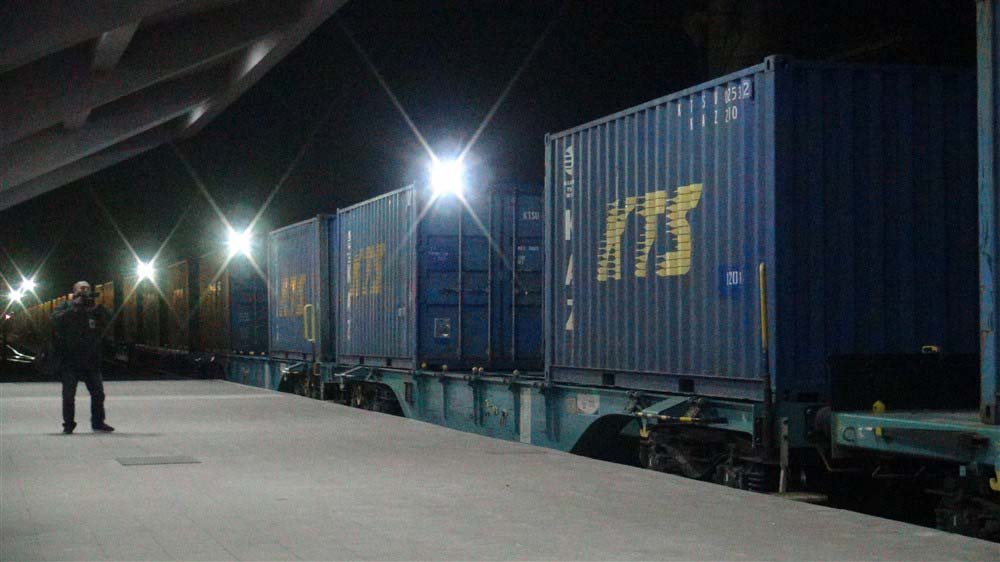 Son dakika haberi: Bakü-Tiflis-Kars Demiryolu’nda ilk tren, Kars’a geldi