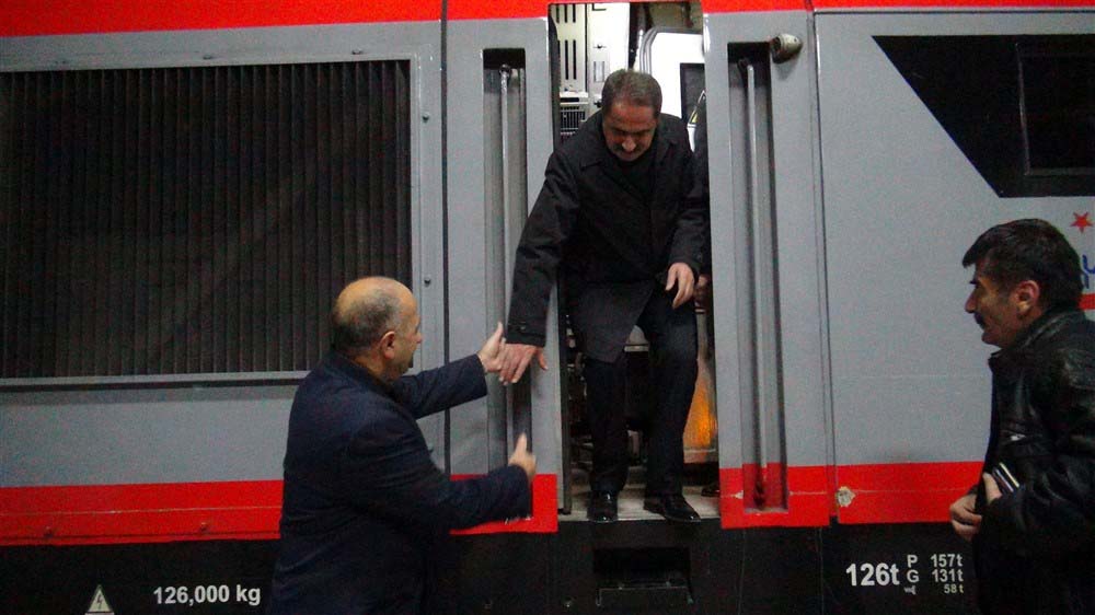 Son dakika haberi: Bakü-Tiflis-Kars Demiryolu’nda ilk tren, Kars’a geldi