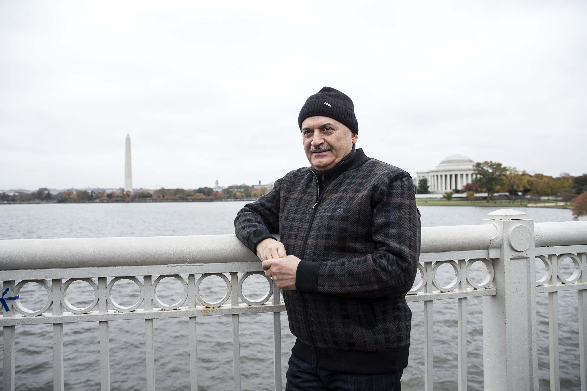 Başbakan Yıldırım ABD’de gazetecilerle sabah yürüyüşüne çıktı