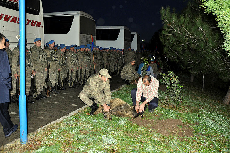 Komandolar El-Bab’a dualarla uğurlandı