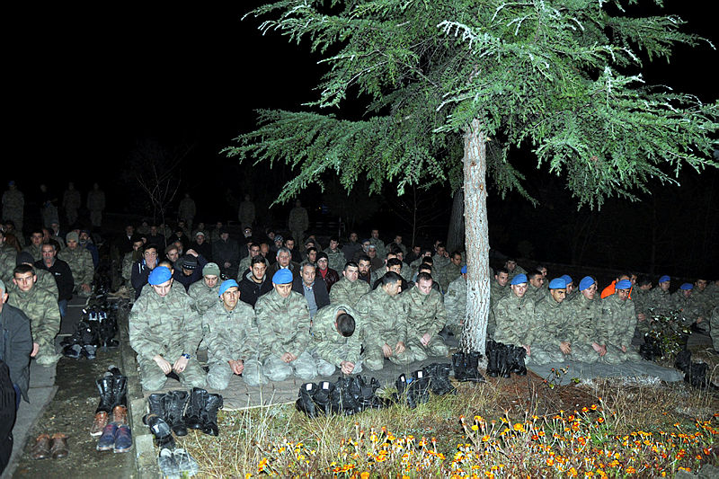 Komandolar El-Bab’a dualarla uğurlandı