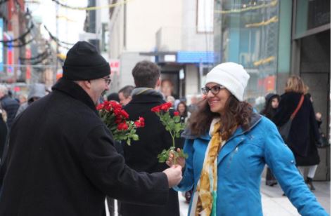 Müslümanlara hakarete gülle cevap verdiler