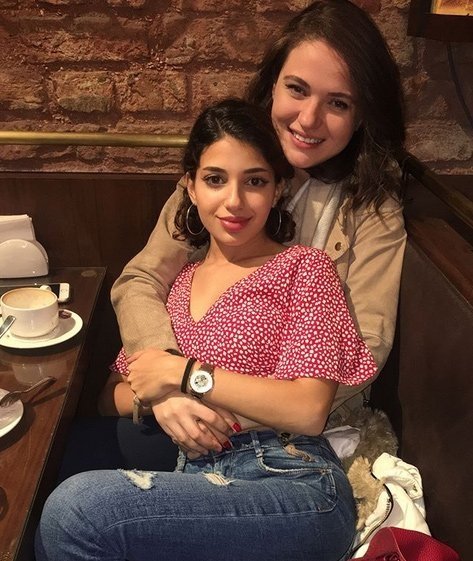 Lidya ile ilgili şok fotoğraf