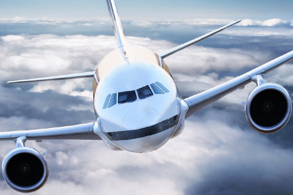 Diş protezi boğazına kaçan yolcu uçakta öldü