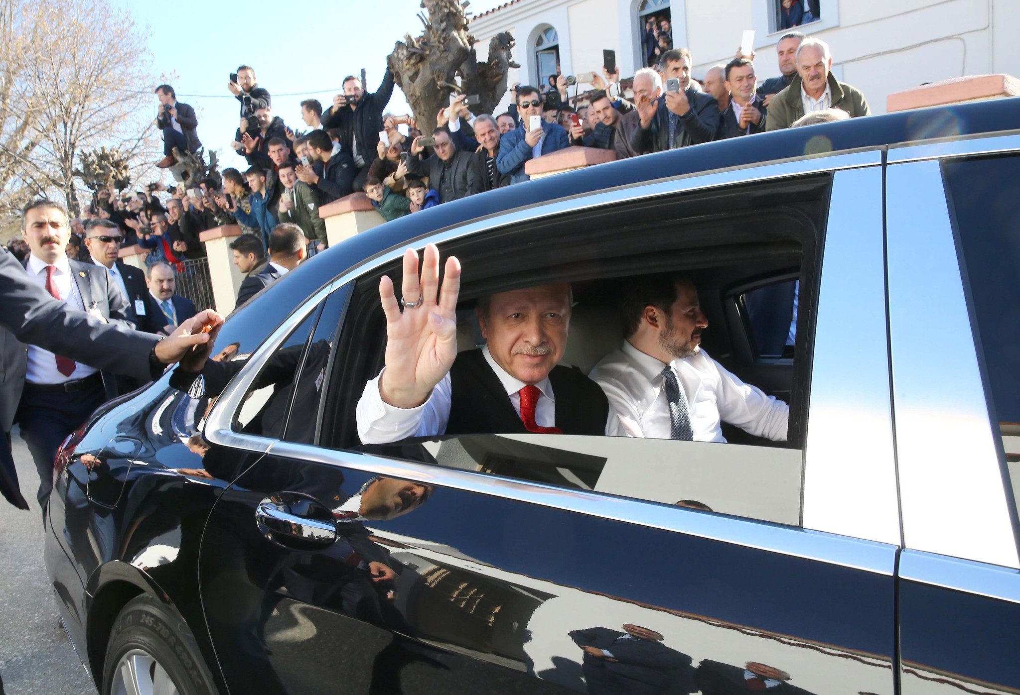 Cumhurbaşkanı Erdoğan’ı Gümülcine’de böyle karşıladılar