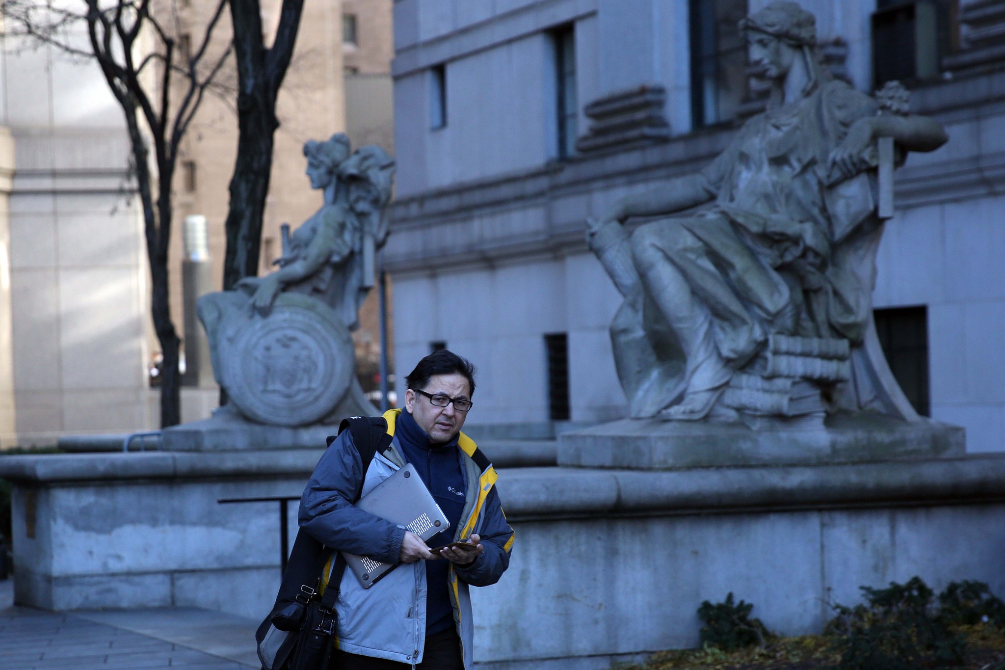 Firari FETÖ’cü Adem Yavuz Arslan, ABD’deki kumpas davasının müdavimi oldu