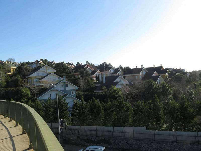 Mesut Yılmaz’ın Beykoz’daki evine ziyaretçi akını