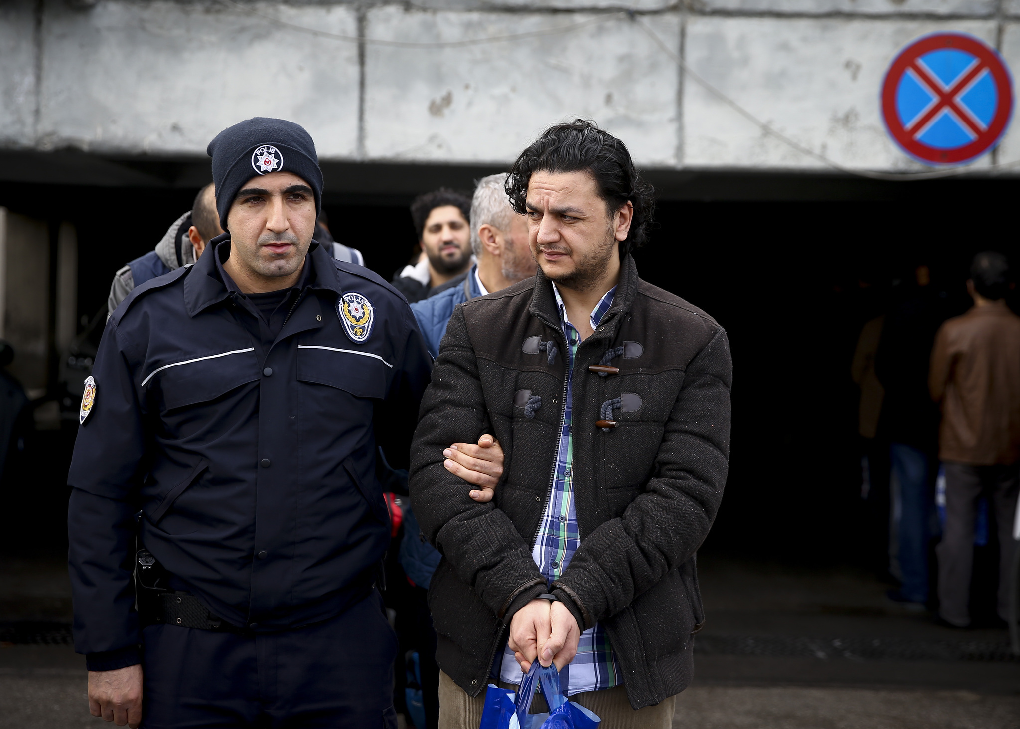 Gülerek geldiler! Şüpheliler arasında o da var