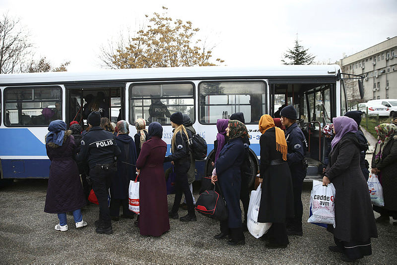 Gülerek geldiler! Şüpheliler arasında o da var