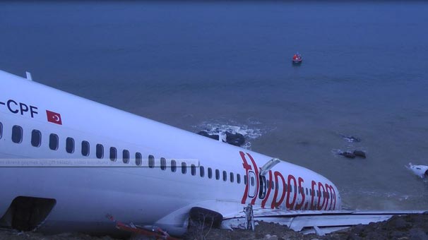 Trabzon’daki uçak kazası ile ilgili flaş yorum!