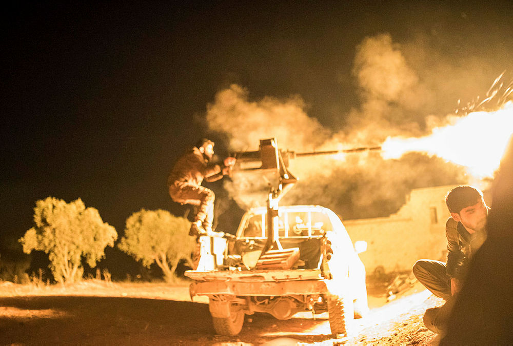 Son dakika: Afrin sınırındaki Azez’de ÖSO’nun eli tetikte