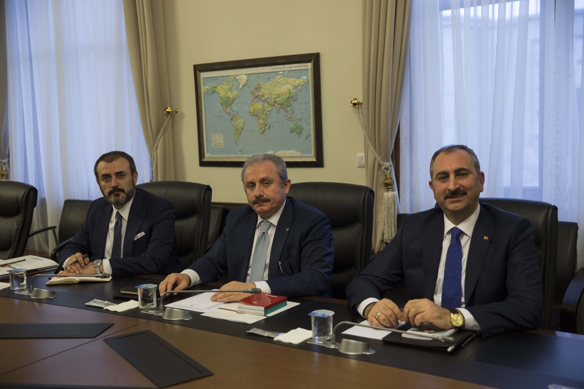 AK Parti ile MHP arasındaki ittifak görüşmeleri başladı