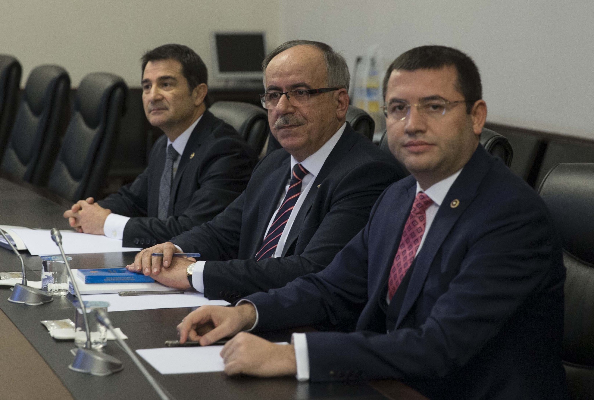 AK Parti ile MHP arasındaki ittifak görüşmeleri başladı