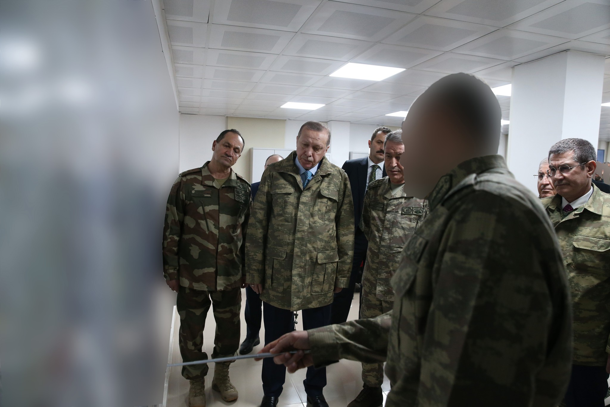 Cumhurbaşkanı Erdoğan’ın sınır bölgesindeki incelemelerinden flaş kareler