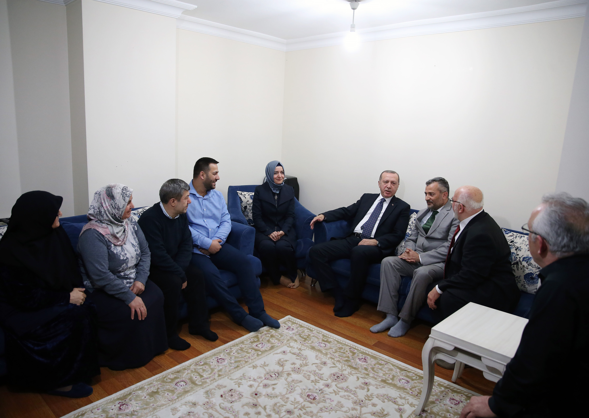 Cumhurbaşkanı Erdoğan’dan gazi evine ziyaret