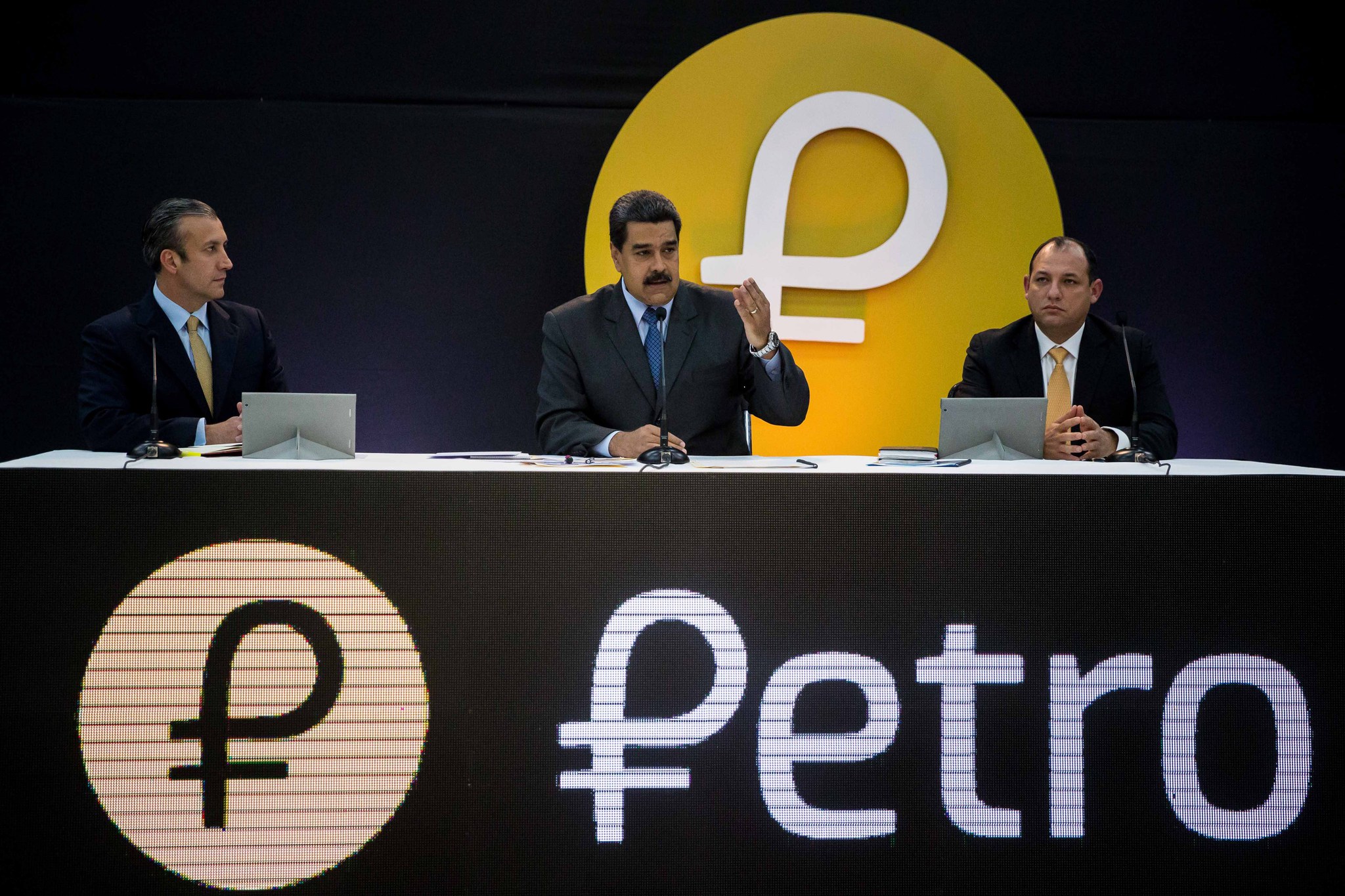 Venezuela kendi dijital para birimini piyasaya çıkardı
