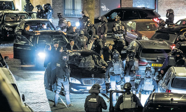 Hollanda’nın skandal kararının perde arkası