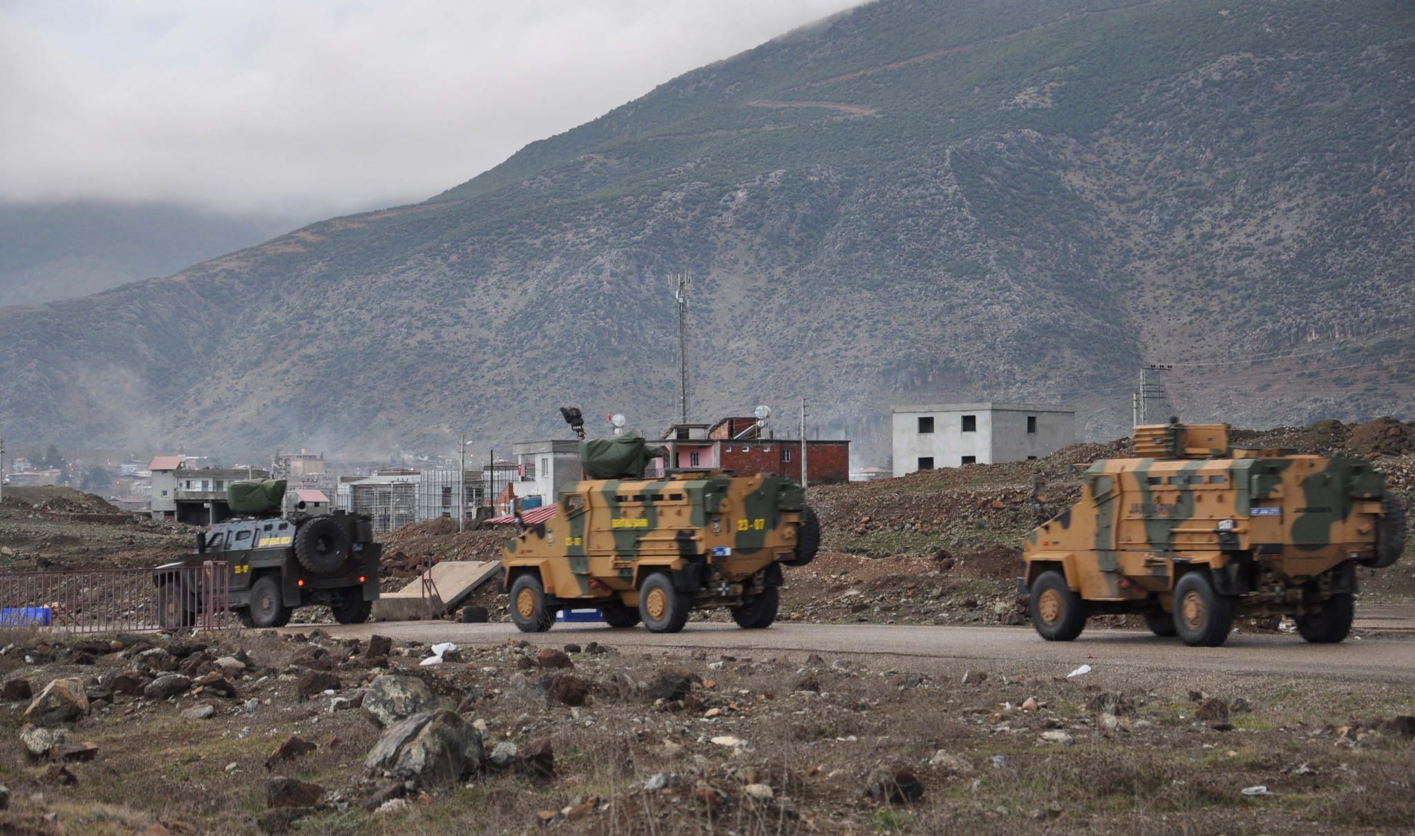 Afrin’de son dakika gelişmesi... Özel Timler Afrin’e girdi