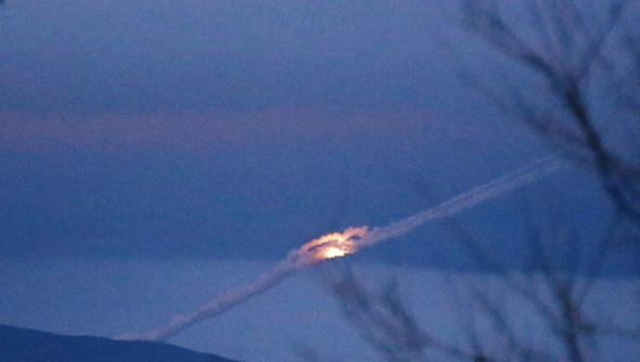 Terörist başı Öcalan’ın posterleri tek tek söküldü