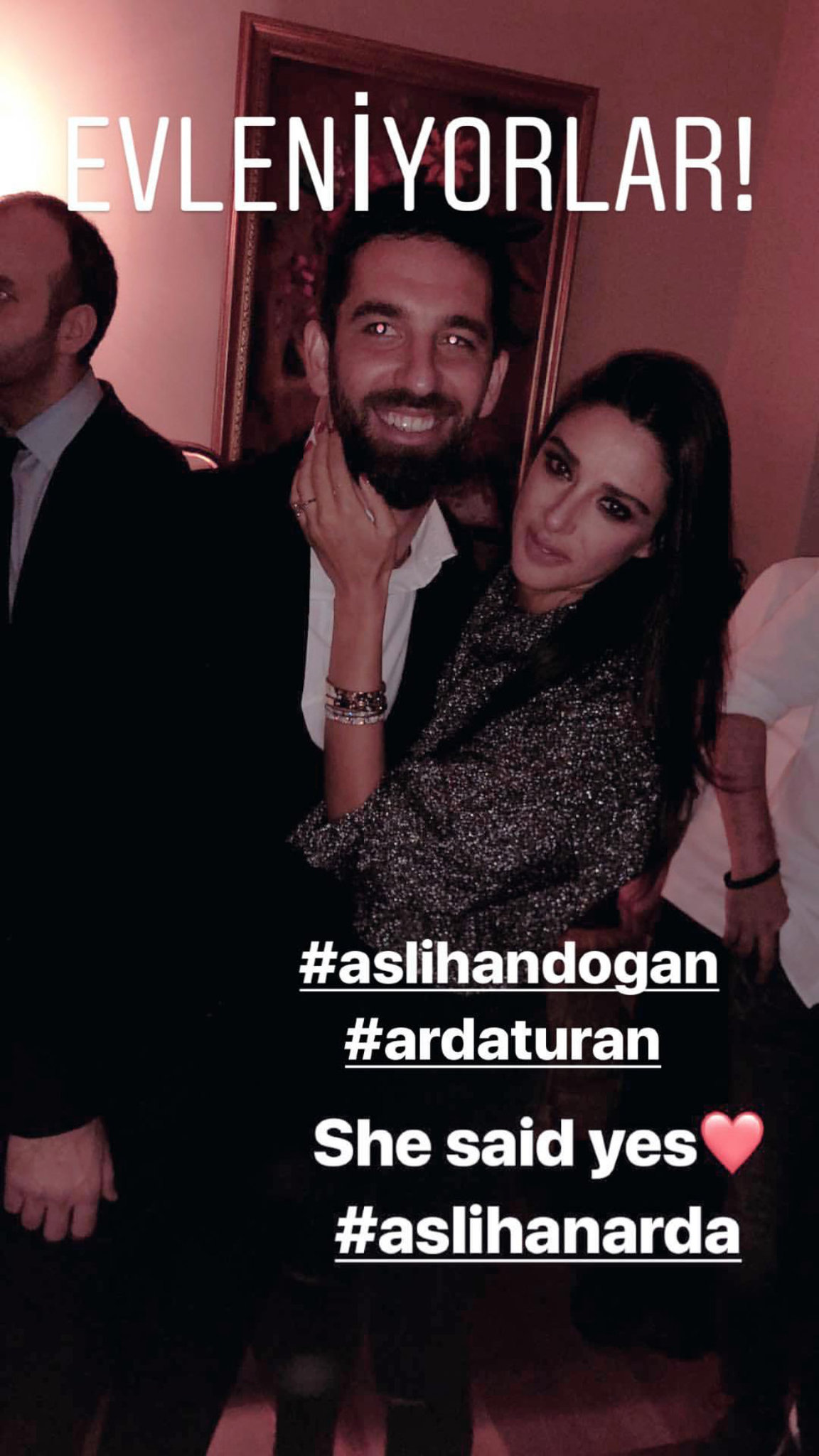 Arda Turan, Aslıhan Doğan'ı ailesinden istedi - Magazin ...
