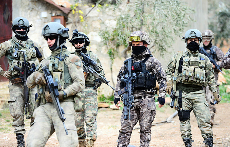 Son Dakika Haberi: JÖH ve PÖH’ler Afrin görevinde... Çarpıcı görüntüler geliyor....