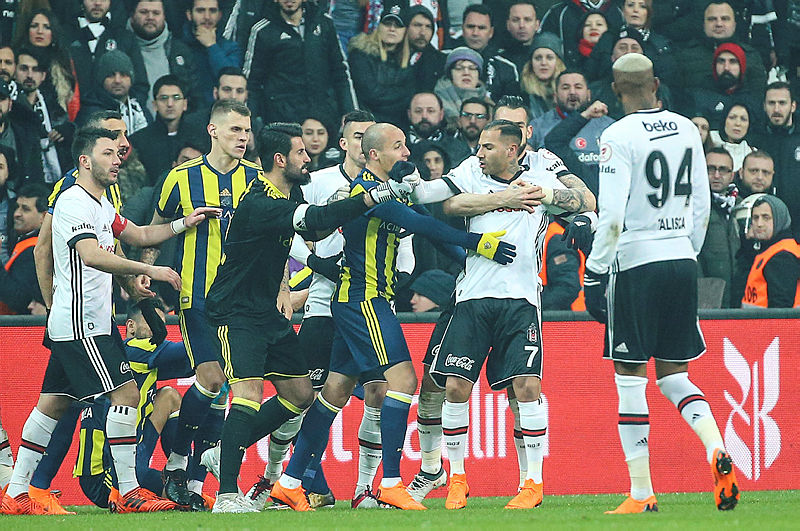 Fenerbahçe maçında Quaresma ayrıntısı: Soyunma odasında...
