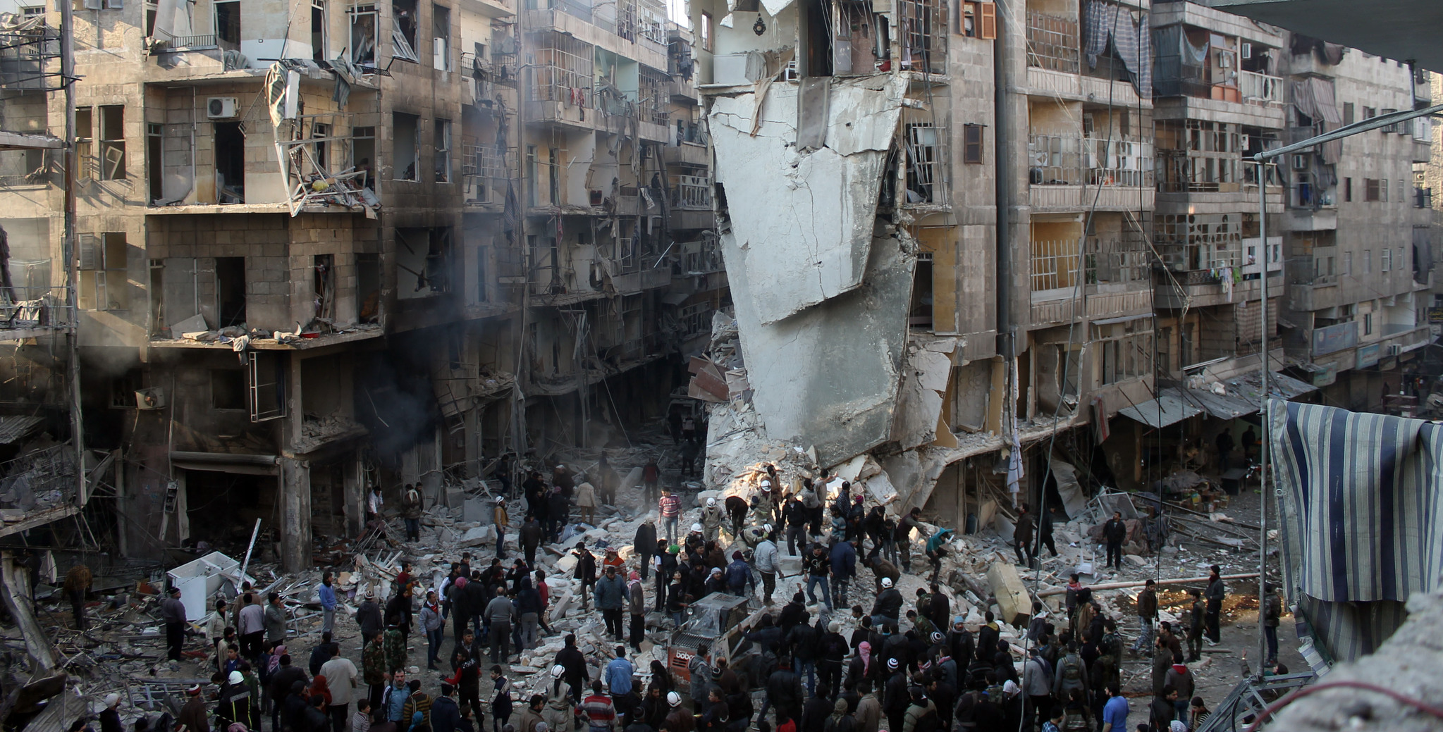 Suriye’de iç savaşın 8’nci yılı: En az 450 bin insan hayatını kaybetti