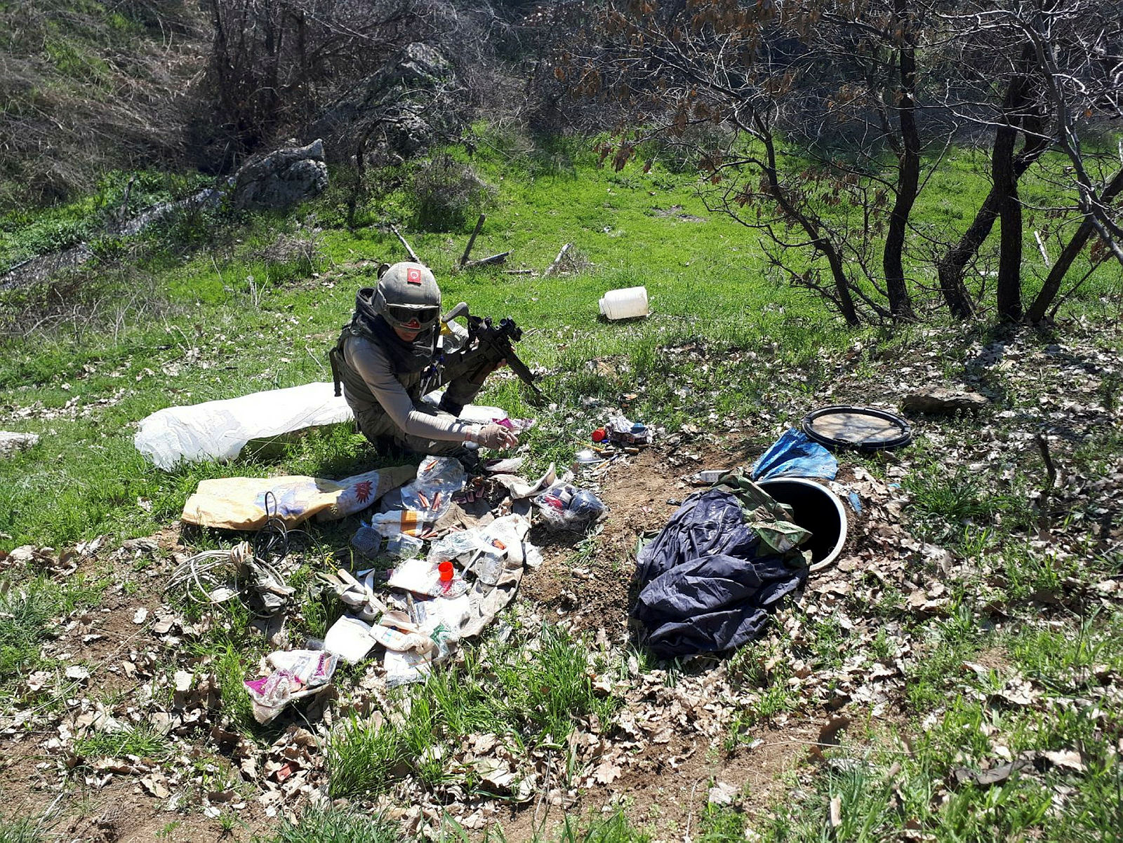 PKK’nın terör kampları vurulmaya devam ediyor! 13 terörist etkisiz halde