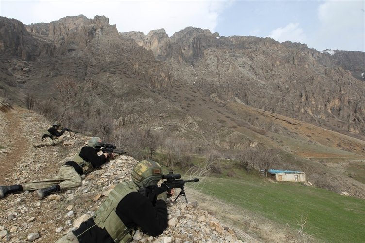 Mehmetçik hazır! PKK’ya Irak’ta üçlü operasyon geliyor