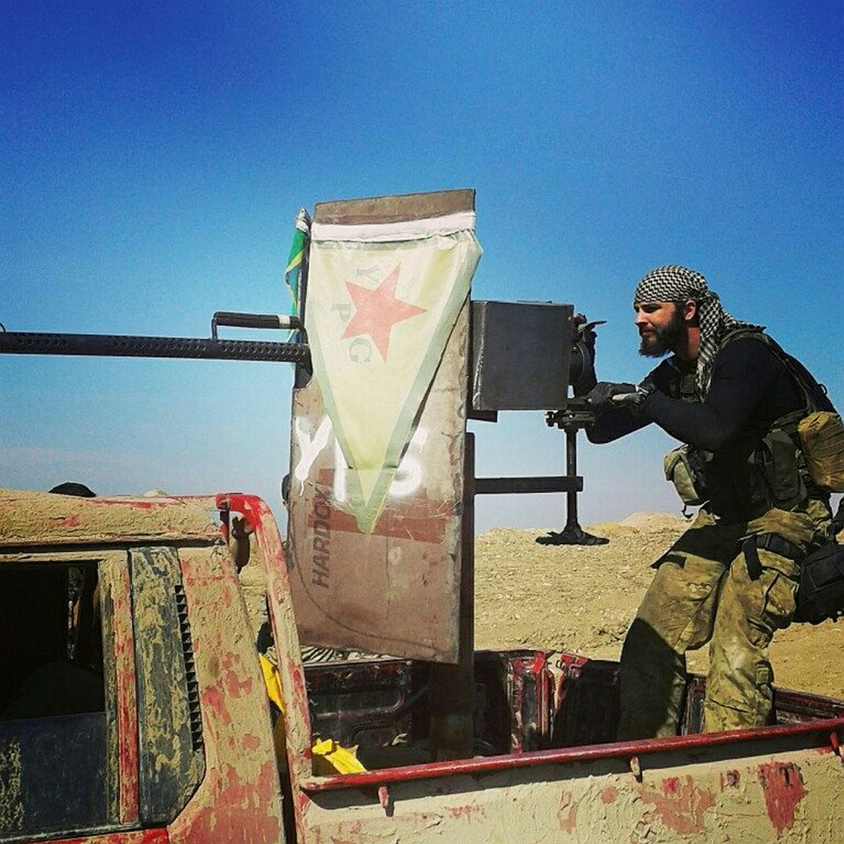 Menbiç’te son dakika gelişmesi! ABD’li komutan YPG’li teröristlerle buluştu! İşte olay yaratan o fotoğraflar