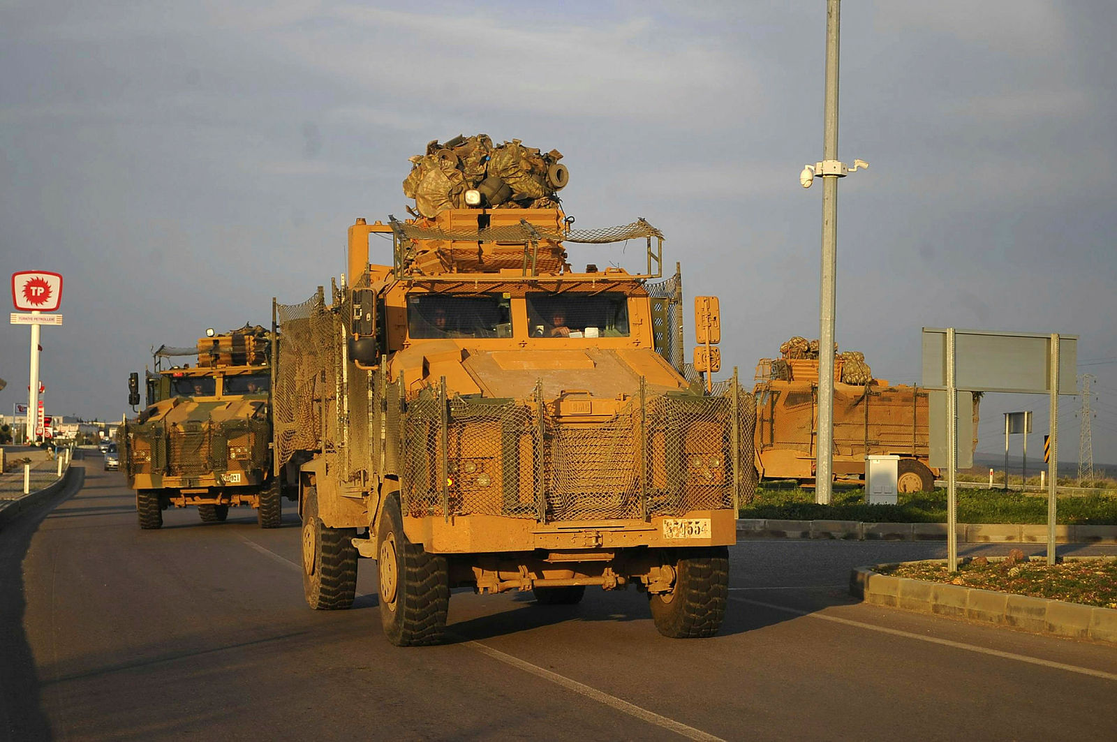 Afrin’e sevkiyat sürüyor!