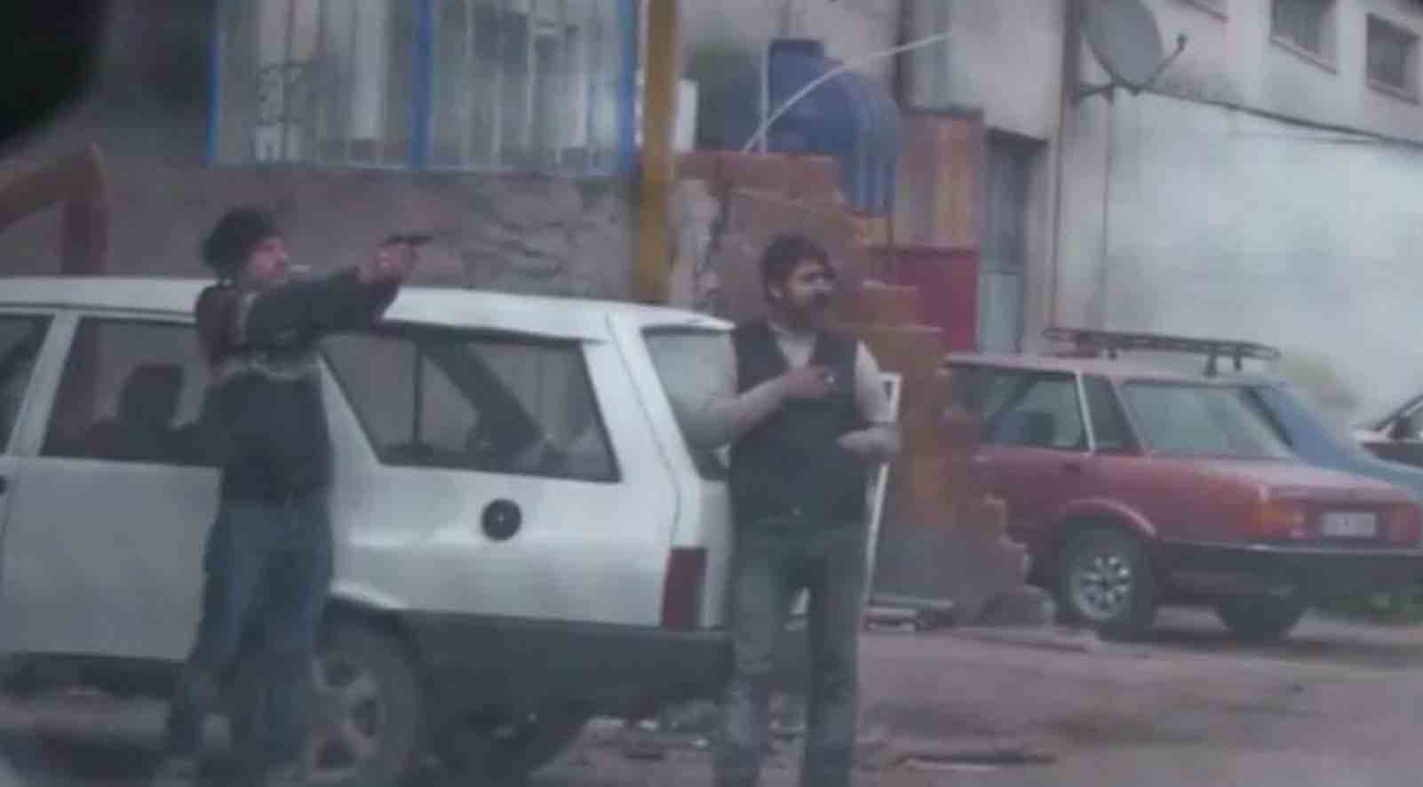 Son Dakika: İzmir’de yakalanan teröristlerin görüntüleri ortaya çıktı