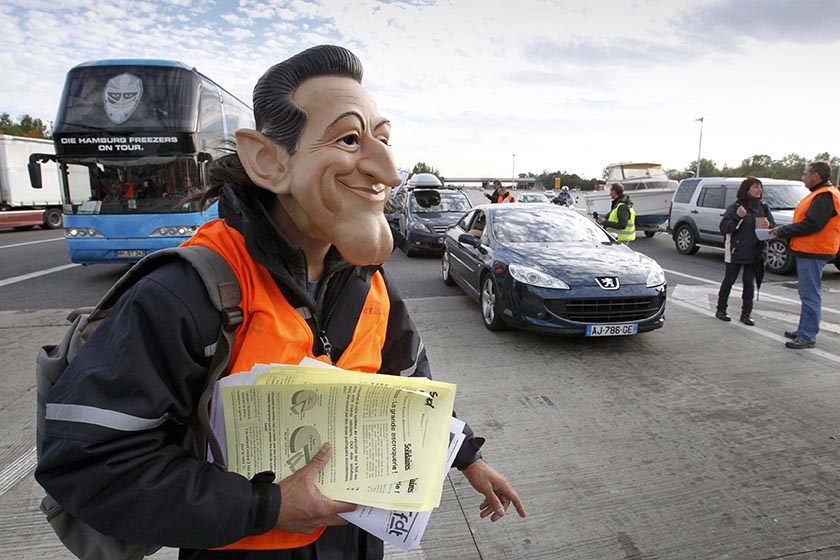 Fransa, önce bunları halletsin!
