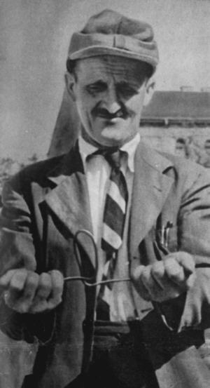 Kendi ölümünü dahi bilen kahin üçüncü dünya savaşının tarihini söyledi!