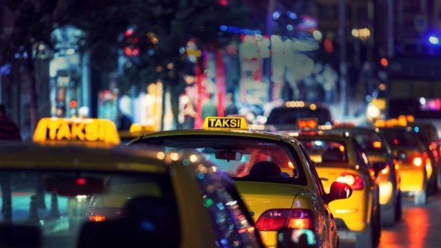 Uber kavgasına karşı yerli ve ’milli’ taksi