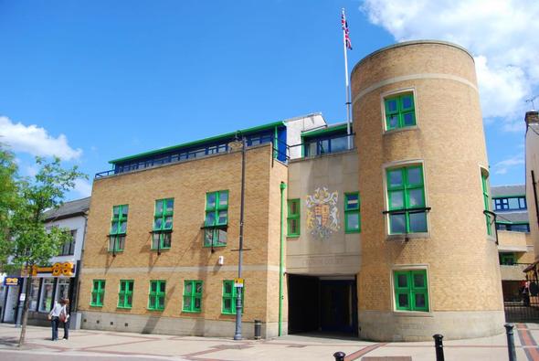 Erkek arkadaşına şiddet uygulayan kadına 7,5 yıl hapis cezası