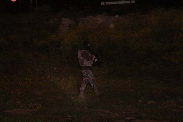 İstanbul’da helikopter destekli şafak operasyonu