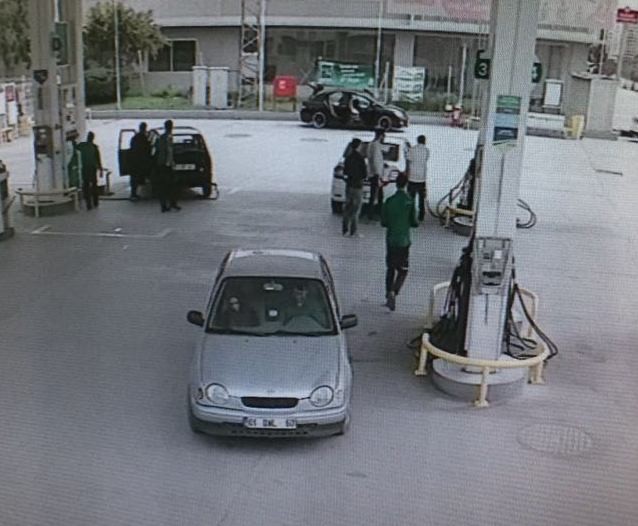 Son dakika: FETÖ yöneticisi alışveriş sitesi görünümlü programla haberleşmiş