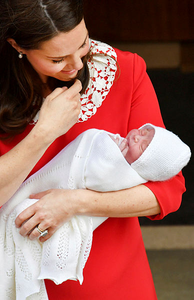 Kate Middleton doğum yaptı