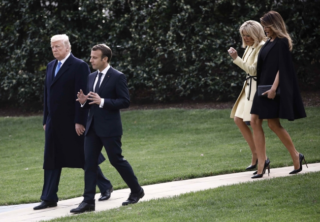 Trump, Macron’u üst düzeyde ağırlıyor