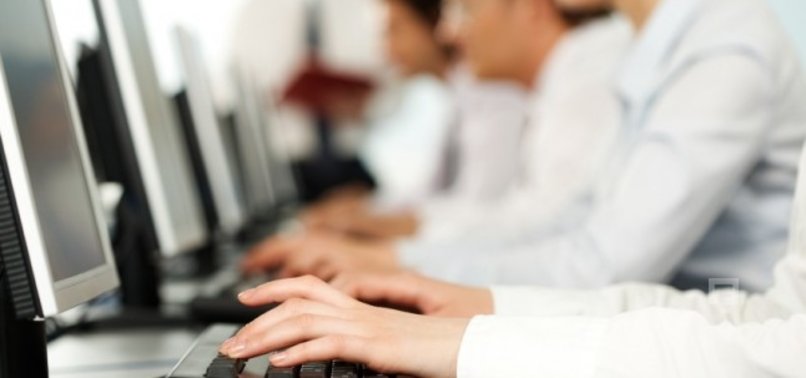 Bakan Sarıeroğlu açıkladı! - Memurluk kalkıyor mu?