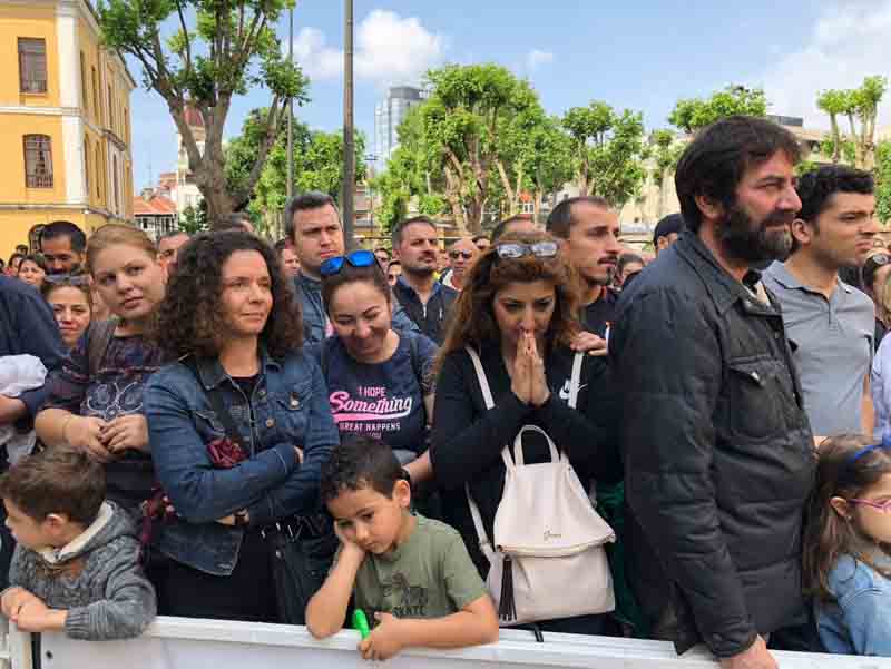 Son Dakika: Galatasaray Lisesi’nin bahçesinde gerçekleştirilen kurada adım atacak yer kalmadı