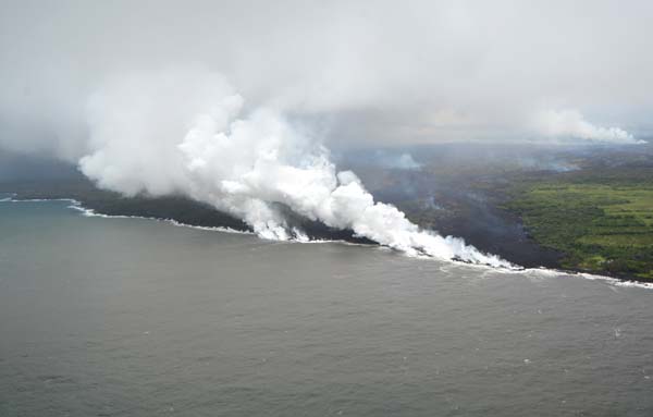 Tehlike devam ediyor! Kilauea yanardağı lav püskürtmeye devam ediyor