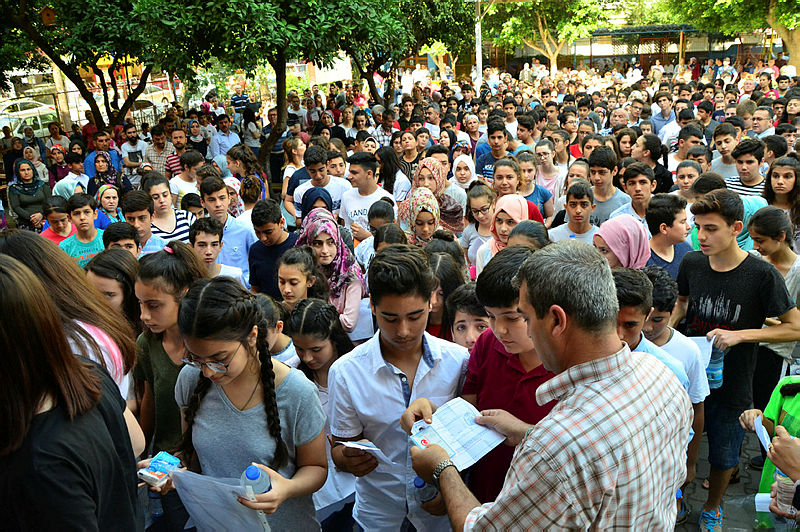 LGS soruları ve cevap anahtarı 2018 tamamı! MEB Liseye Geçiş Sınavı LGS Türkçe Matematik soru ve cevapları